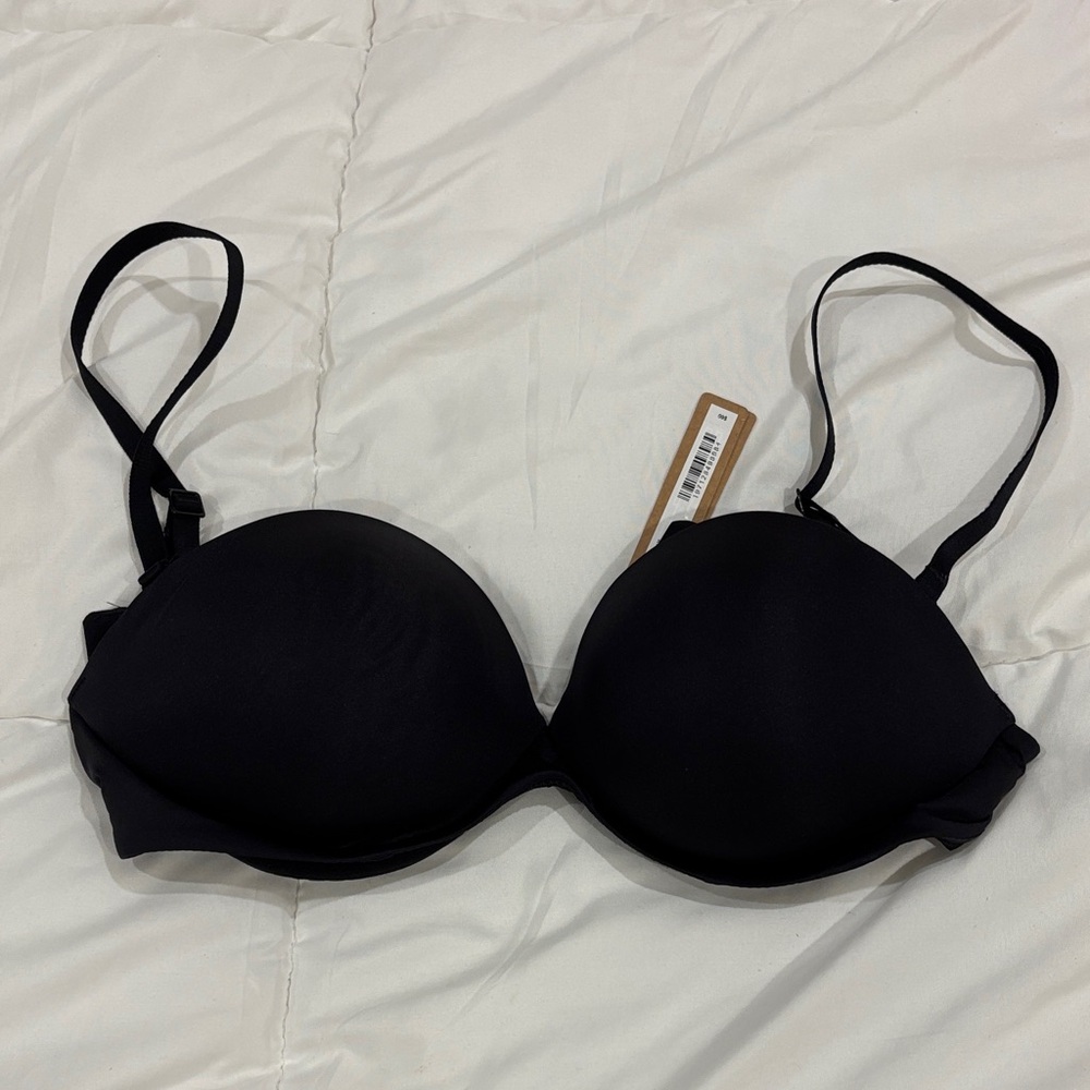 SKIMS Ultimate Push Up Strapless Bra (Onyx)